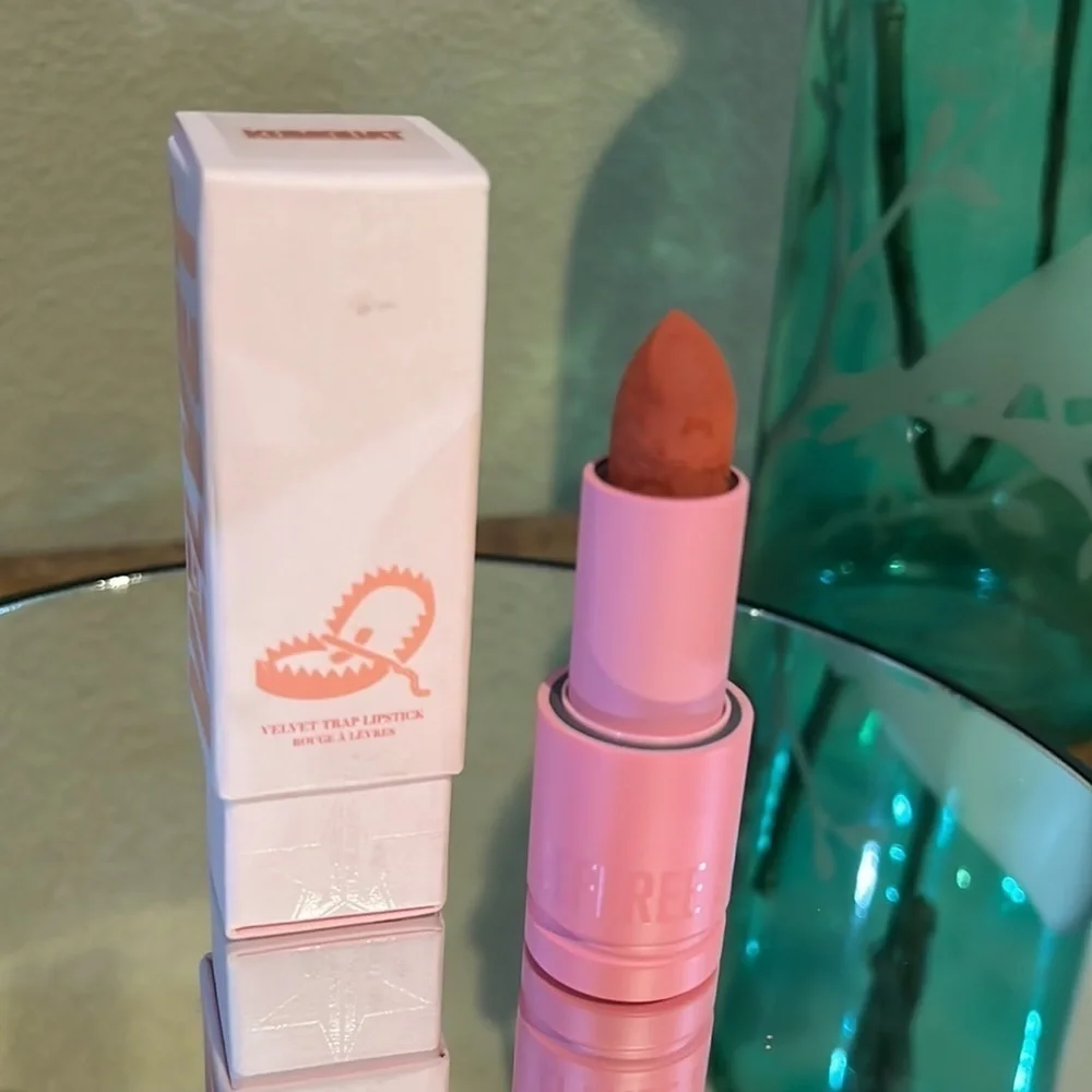 Jeffree Star Velvet Trap lipstick in color Kumquat. New!